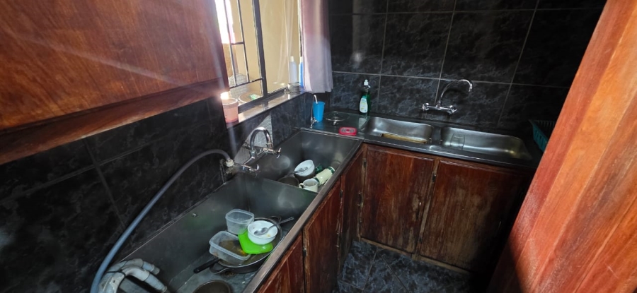 5 Bedroom Property for Sale in Wilkoppies North West